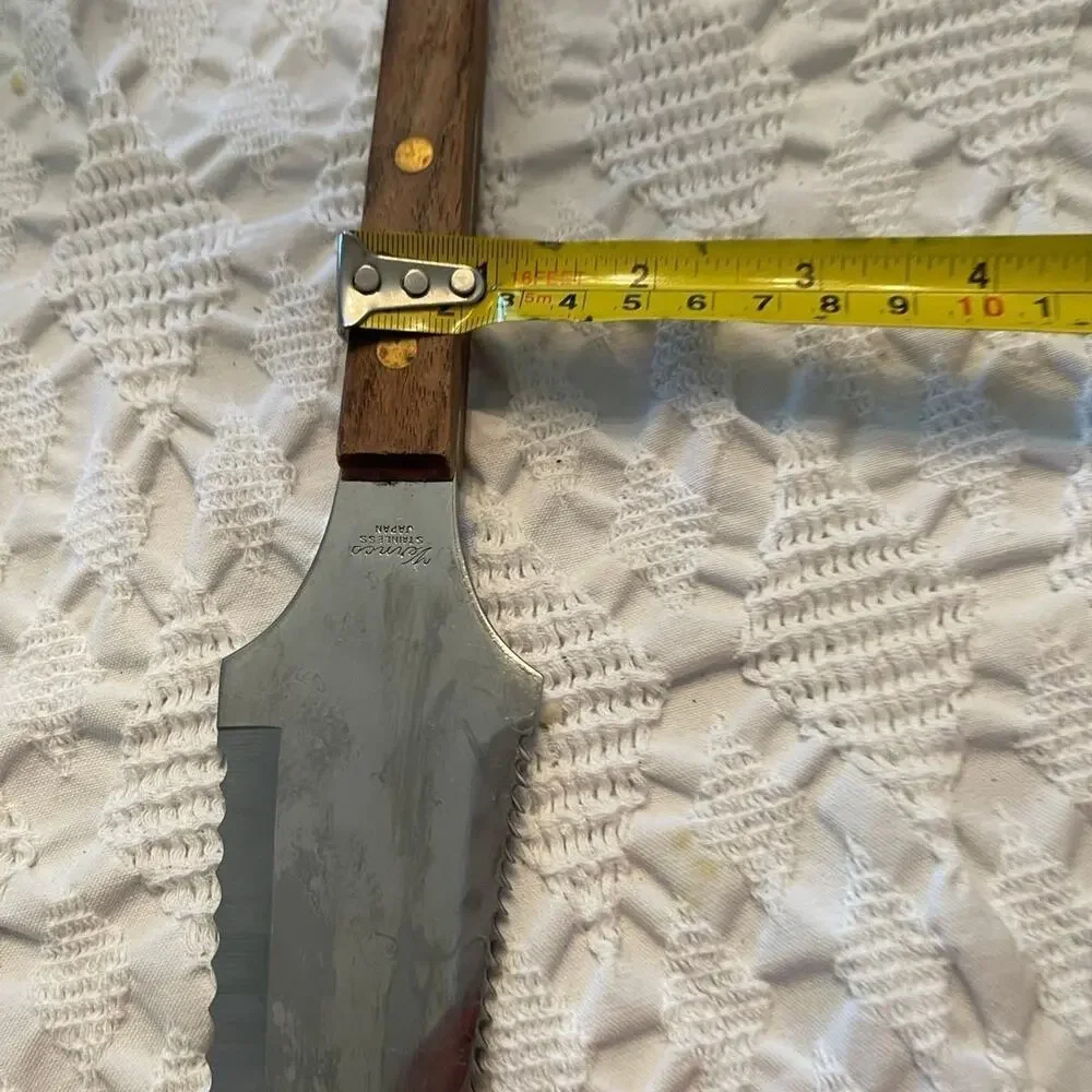 Vernco vintage double serrated cake cutter